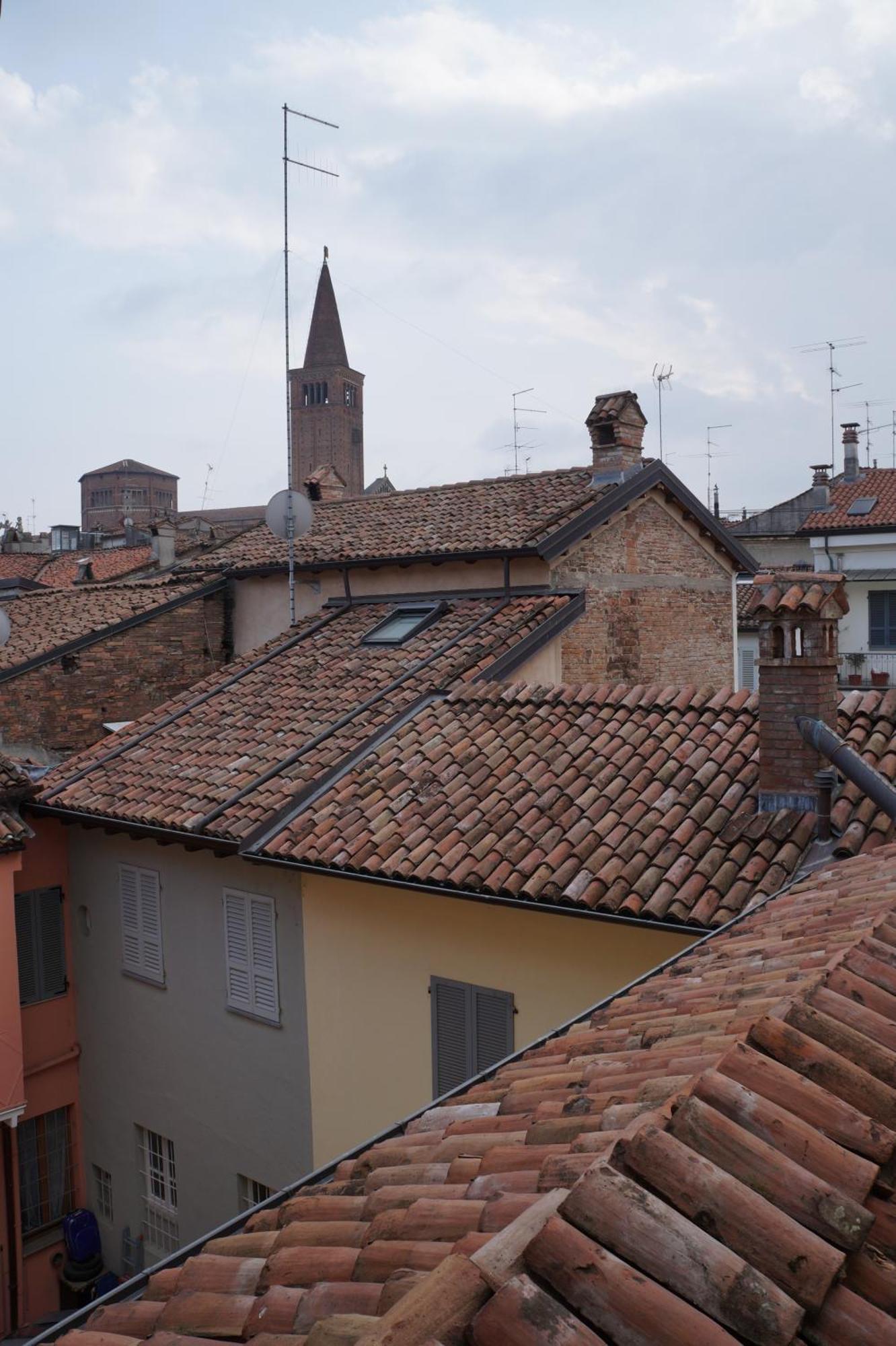 Domus San Martino Guesthouse Piacenza Exterior photo